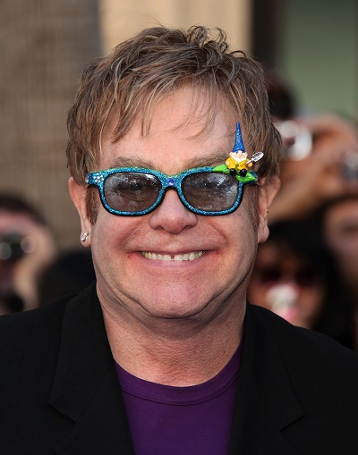 LOS ANGELES - JAN 23:  Elton John arrives at the "Gnomeo & Julie