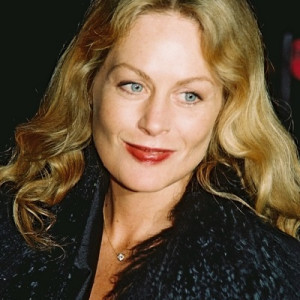 Beverly D’Angelo