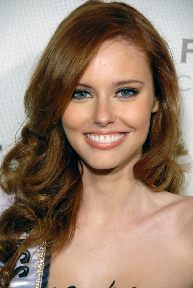 Алисса кампанелла. Алисса Джулия Смит. Алисса Кампанелла цвет волос. Alyssa Campanella Robot.