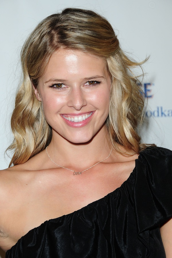Sarah Wright - Ethnicity of Celebs What Nationality Ancestry Race.